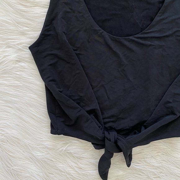 & Other Stories Black Scoop Neck Knot Tie Front Cropped Tank Top Shirt - Picture 4 of 8